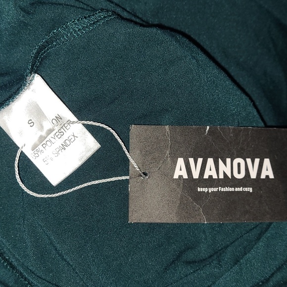 NEW BLOUSE - Picture 3 of 3